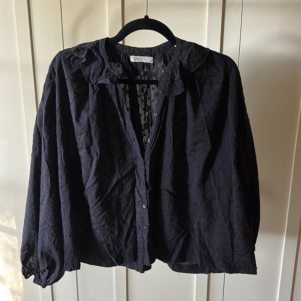 Doen navy embroidered blouse